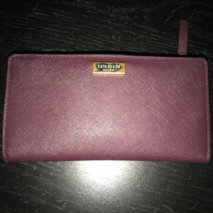 Kate Spade wallet in burgandy